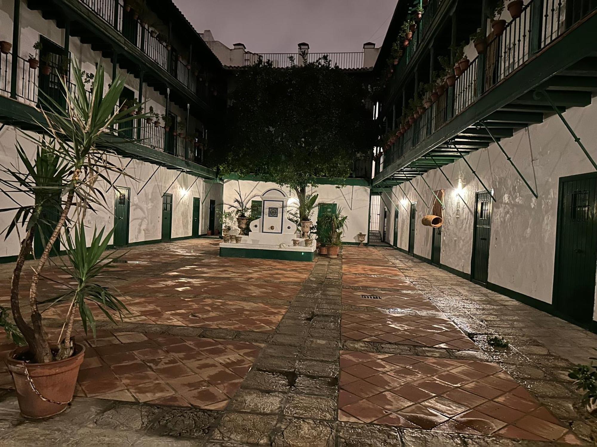 Casa Duque Compartida Familiar 1-Habitacion Con Bano Propio Sevilla Bagian luar foto